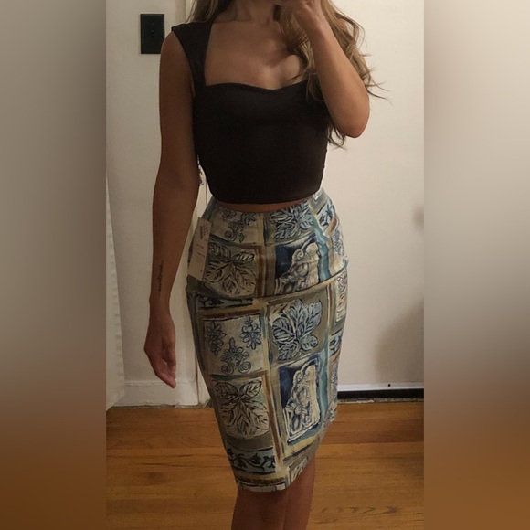 Toni Garment for CC Magic Midi Skirt - Picture 4 of 4